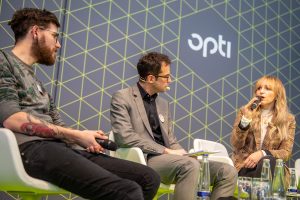 opti Trendtalk with fashion blogger Franziska Albrecht and, among others, Youtube star Philipp Steuer, "More Visibility through Social Media in Ophthalmic Optics?" under the moderation of Dr. Patrik Hof, spokesman of the opti organizer GHM